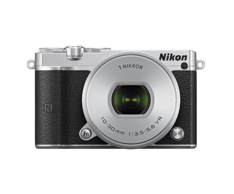 Nikon 1 J5 cserélhető objektíves fényképezőgép