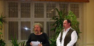 Fény és árnyék fényképet képez Szlauko László és Steiner Gábor