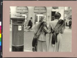 Magnum’s First – Elsők – kiállítás New Bond Street, London, Nagy-Britannia, 1953. © Inge Morath / Magnum Photos