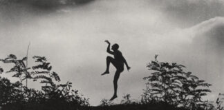 André Kertész és Szigetbecse Szabadban táncoló férfi (Jenő öcsém), 1919. június © André Kertész Emlékmúzeum, Szigetbecse