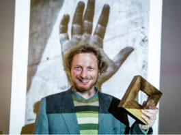 Kudász Gábor Arion az első Capa-nagydíj nyertese Kudász Gábor Arion az első Capa-nagydíj nyertese