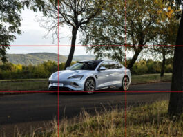 5 tipp a fotográfustól: így készíthetünk profi autófotókat négykerekű útitársunkról Fotós tippek: autó fotózás - kompozíció