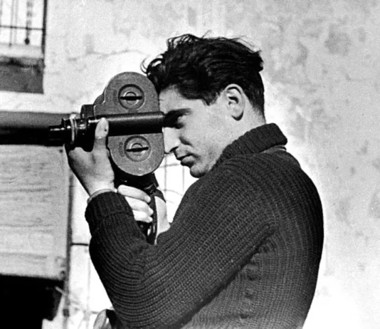Robert Capa: a haditudósító, aki személyes történetként fotózta a történelmet Robert Capa fotográfus, haditudósító