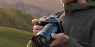 Hasselblad X2D II 100C középformátumú fényképezőgép és új standard zoomobjektív Hasselblad X2D II 100C középformátumú fényképezőgép és standard objektív